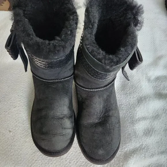 UGG JOSETTE SHORT BOOT SUEDE & SHEEPSKIN -  US 7 BLACK - Picture 5 of 7